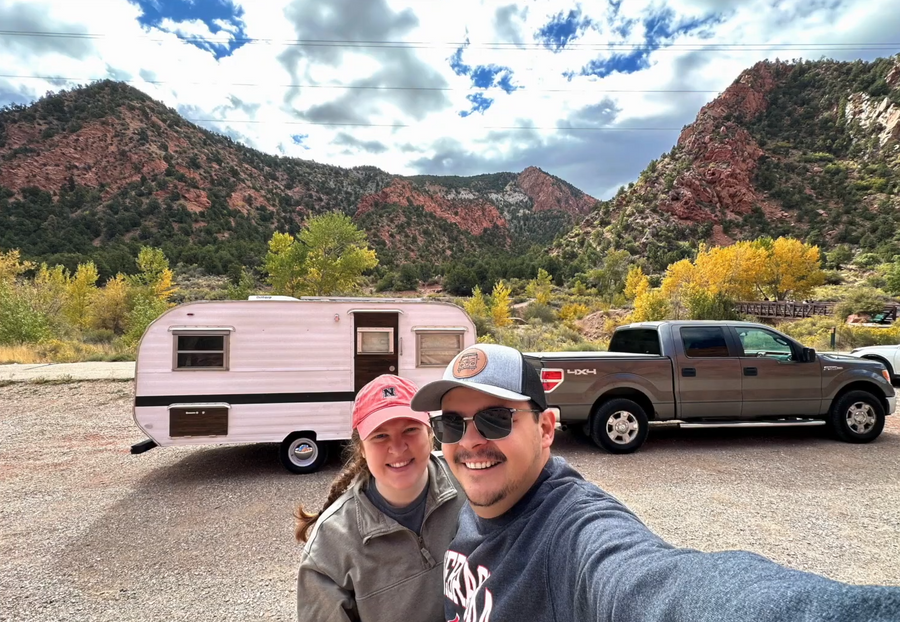 Vintage Camper Retrofit: A One-Year Real-World Test of the OutEquipPro 12V Off-Grid AC