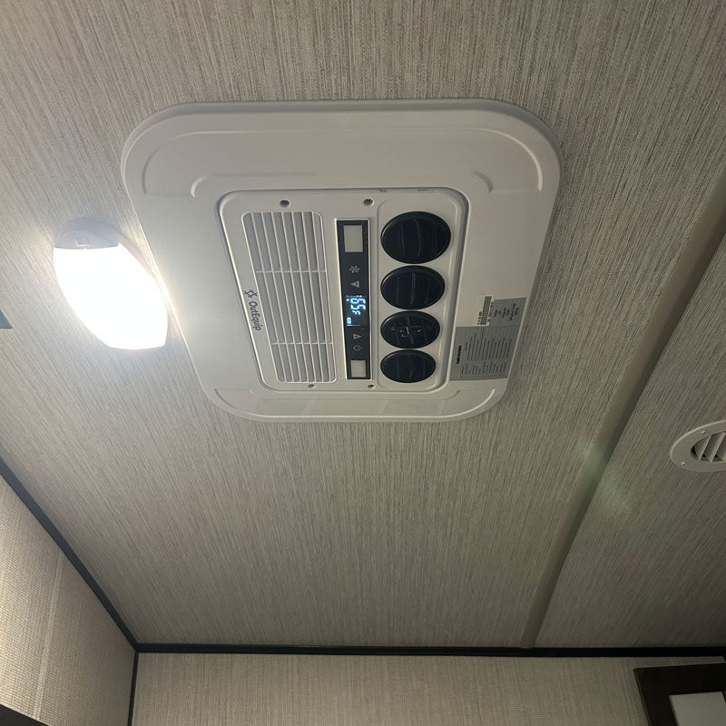 12v rooftop air conditioner on a trailer