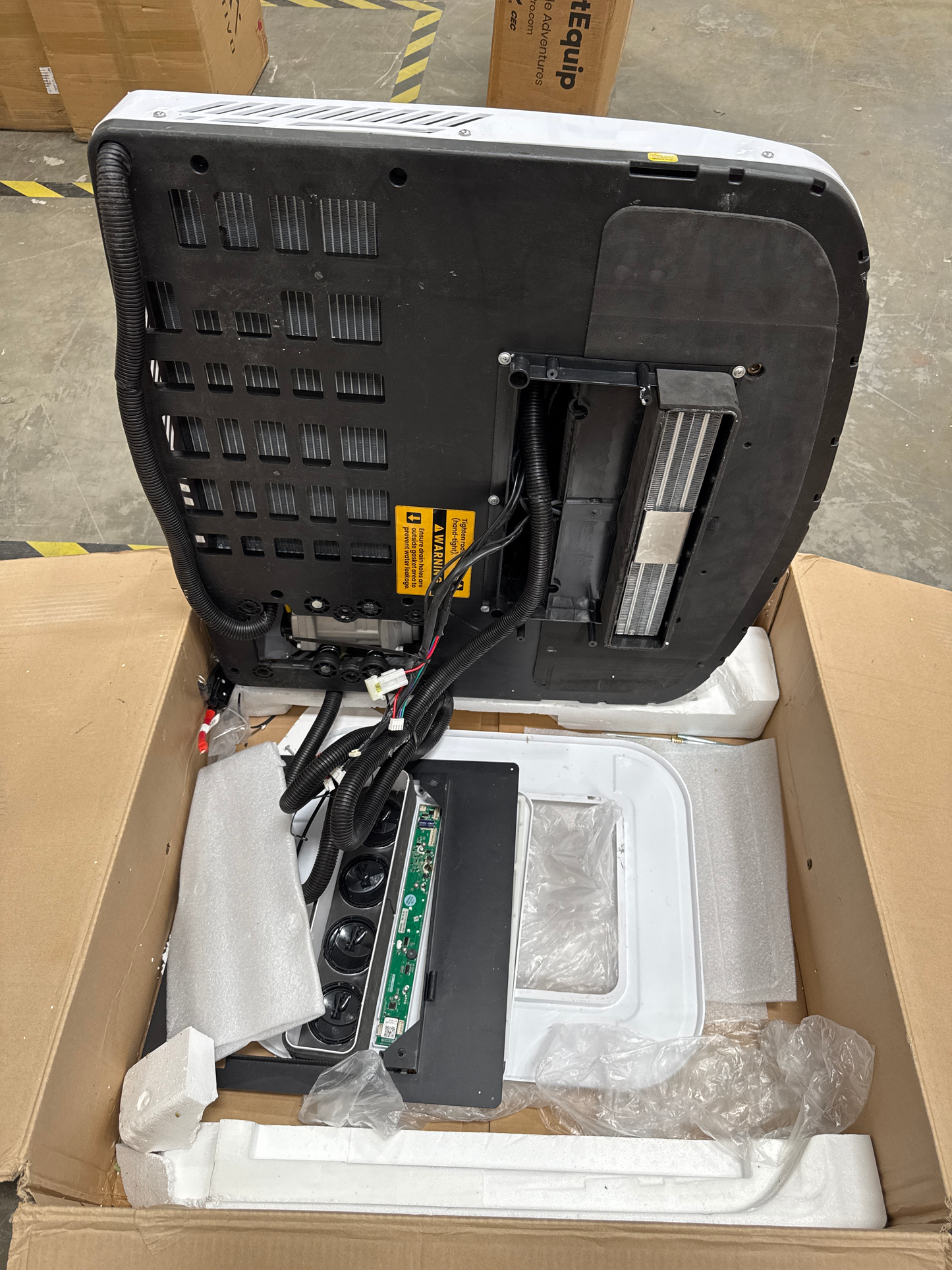 [Open Box -Grade C]12V 10,000 BTU White RV Rooftop AC with Heater