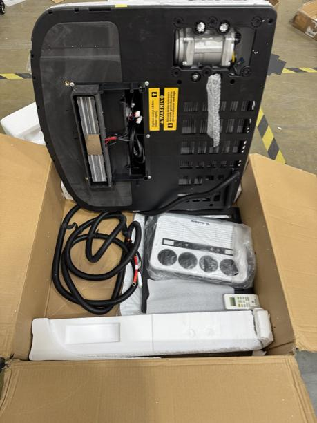 [Open Box -Grade A]12V 10,000 BTU White RV Rooftop AC with Heater