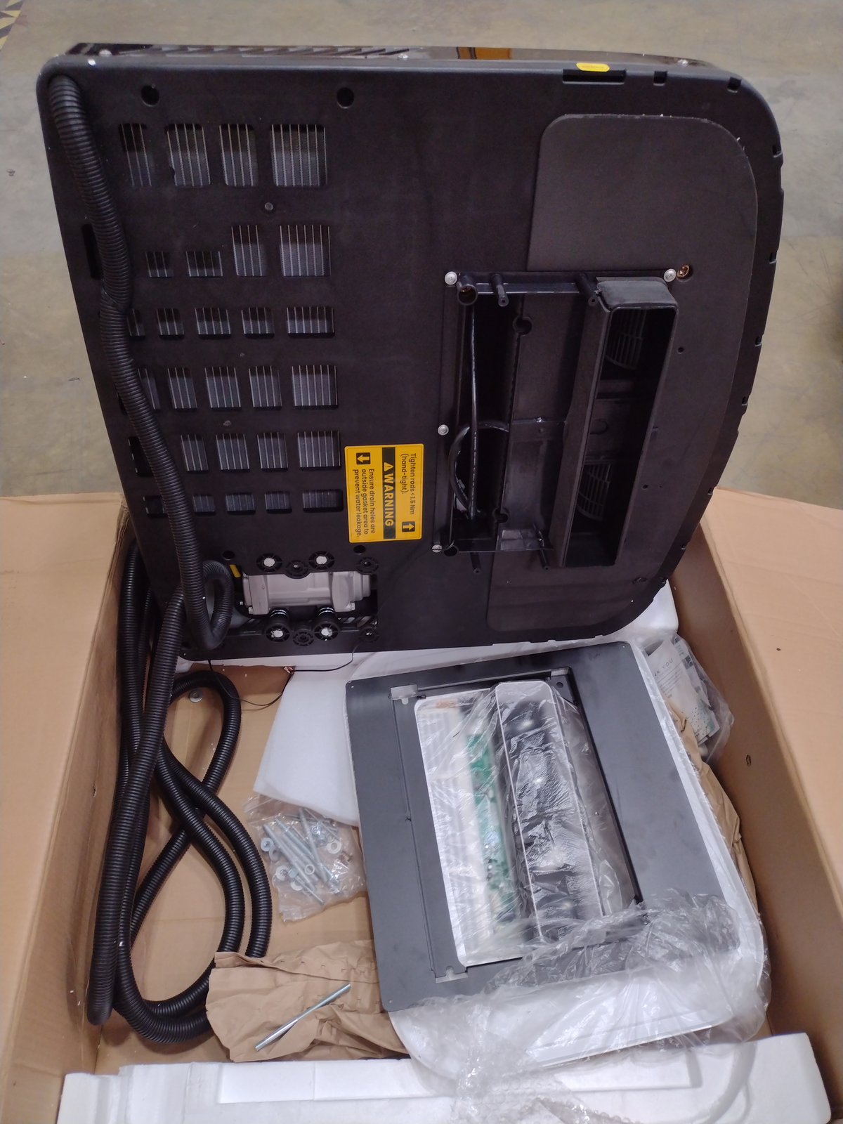 [Open Box -Grade A]12V 10,000 BTU Black RV Rooftop AC without Heater
